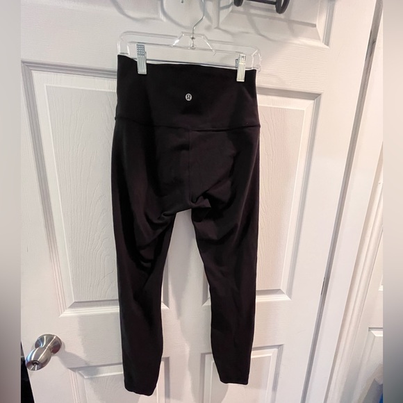 Lululemon Wunder Under Leggings - Picture 5 of 8